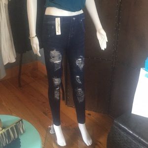 Soft and comfy distressed stretch blue jeggings